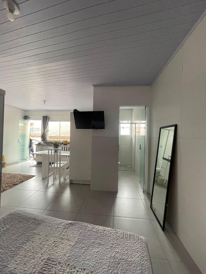 Hospedagem Confortavel E Pratica Para Viajantes E Ferias - Proxima A Br-101 Sao Jose  Exterior foto