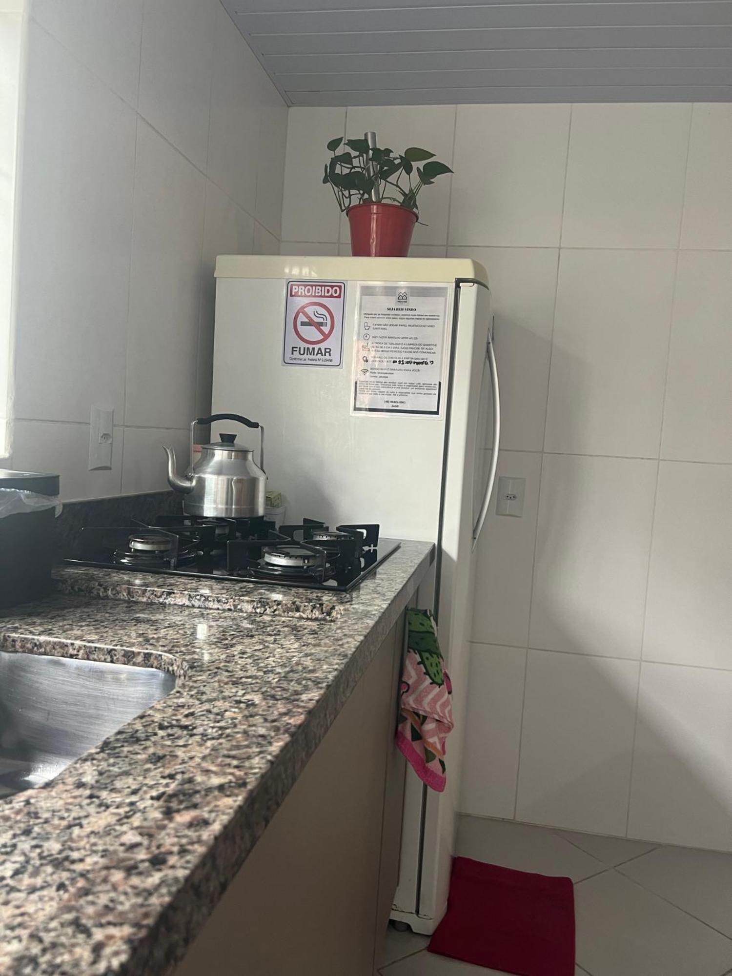 Hospedagem Confortavel E Pratica Para Viajantes E Ferias - Proxima A Br-101 Sao Jose  Exterior foto